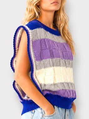 Vintage Hand Knit Basketweave Sweater Vest Purple Colourblock